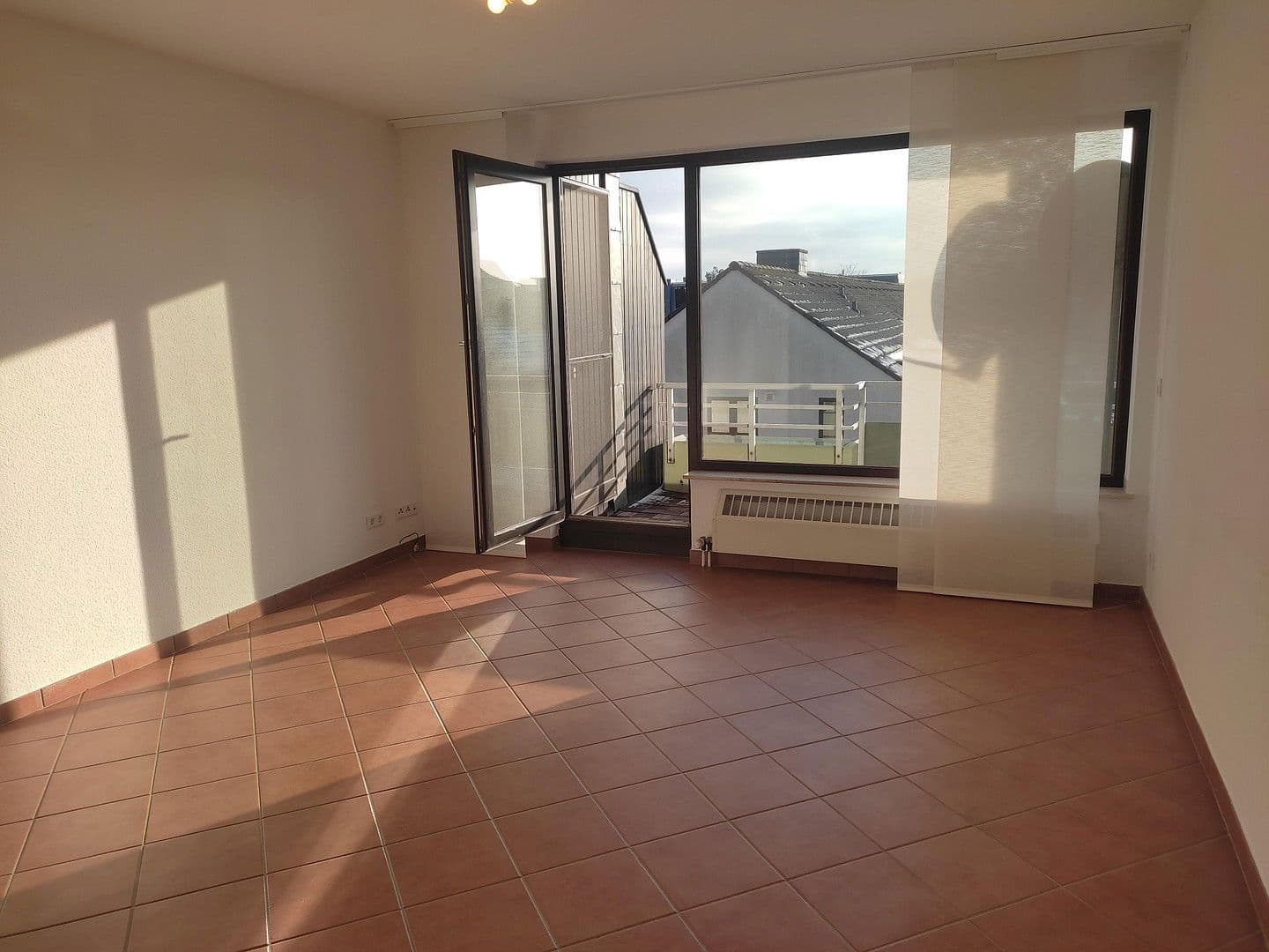 Prenájom bytu 2-izbový 73 m², Salzburger Straße 30, Monheim am Rhein, Severné Porýnie - Westfálsko Prenájom bytu 2-izbový 73 m², Salzburger Straße 30, Monheim am Rhein, Severné Porýnie - Westfálsko