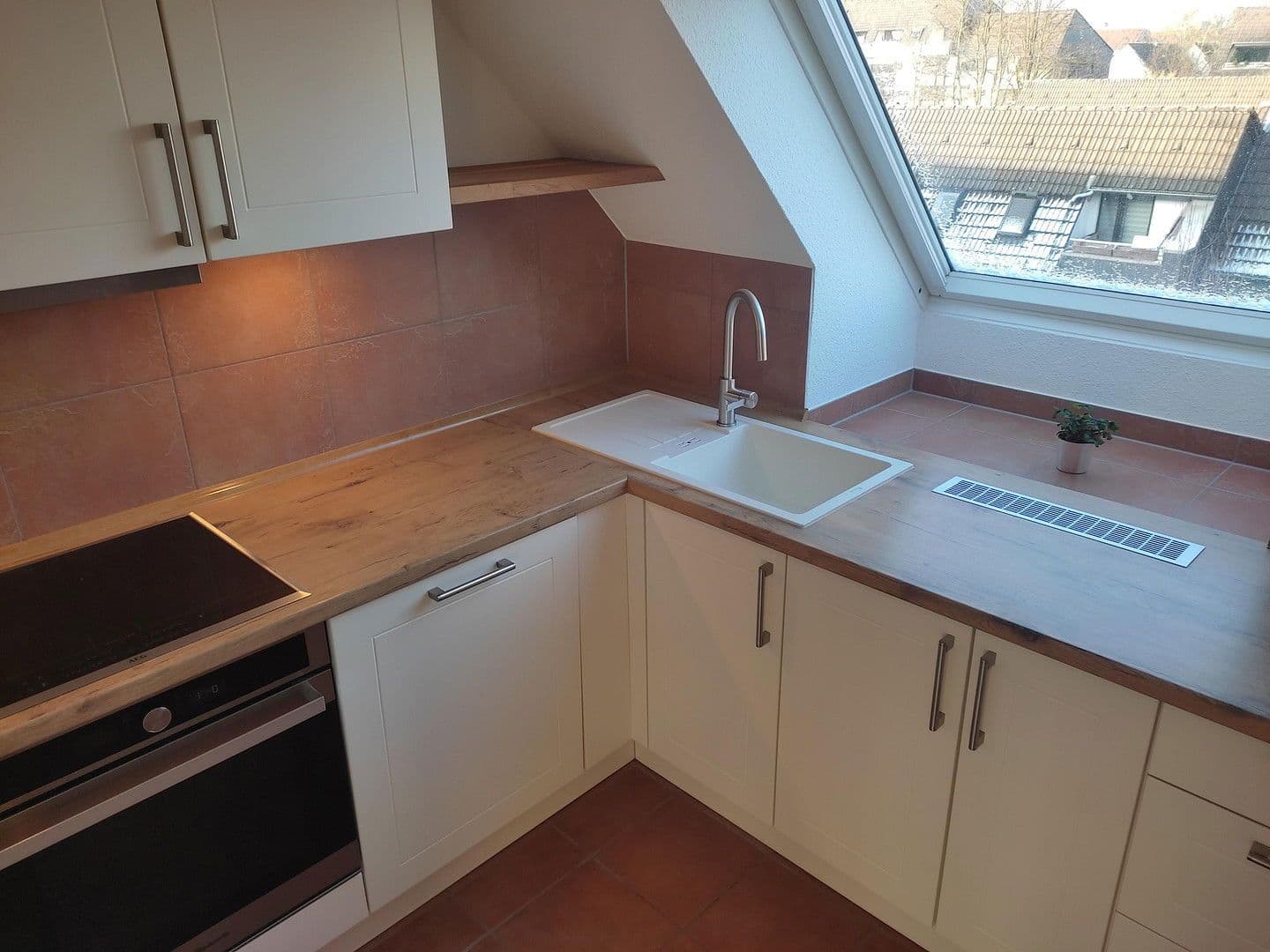 Prenájom bytu 2-izbový 73 m², Salzburger Straße 30, Monheim am Rhein, Severné Porýnie - Westfálsko Prenájom bytu 2-izbový 73 m², Salzburger Straße 30, Monheim am Rhein, Severné Porýnie - Westfálsko