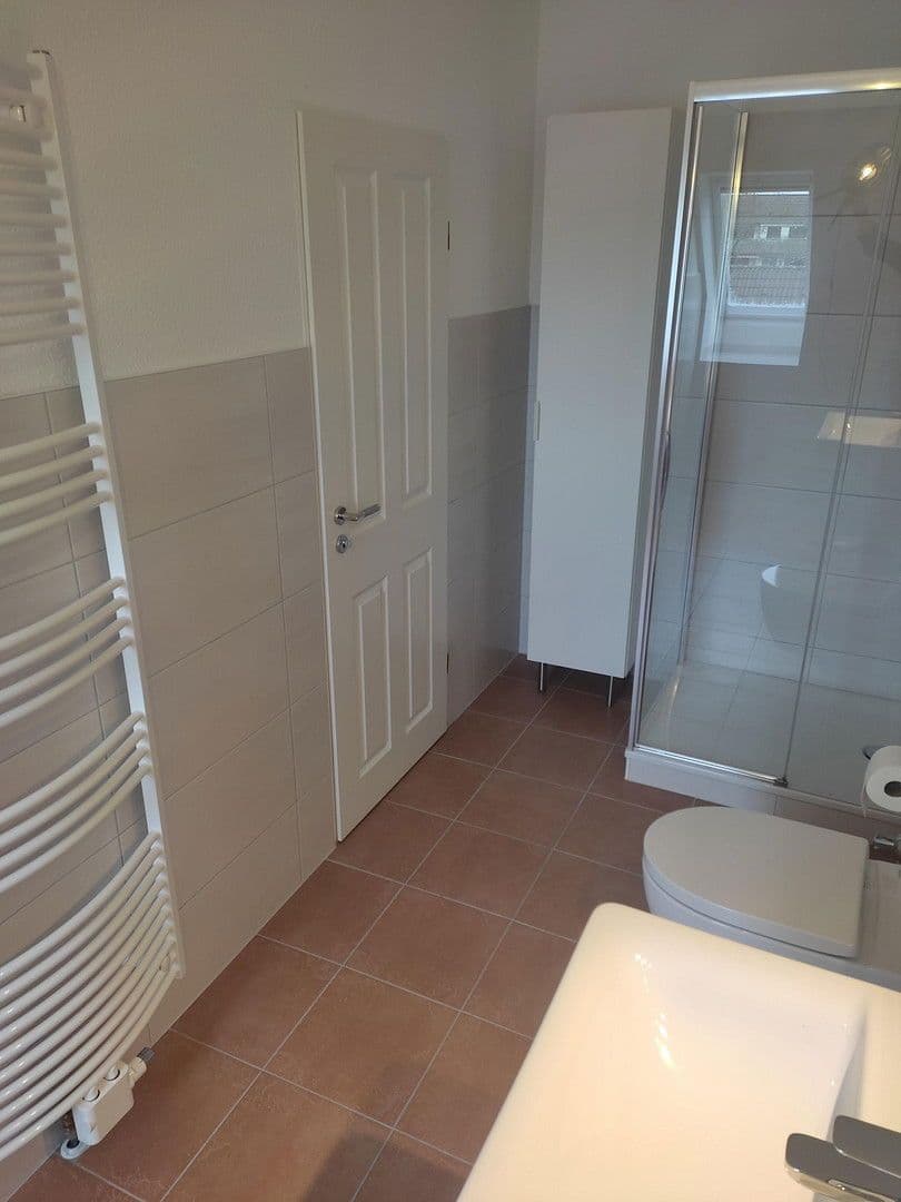 Prenájom bytu 2-izbový 73 m², Salzburger Straße 30, Monheim am Rhein, Severné Porýnie - Westfálsko Prenájom bytu 2-izbový 73 m², Salzburger Straße 30, Monheim am Rhein, Severné Porýnie - Westfálsko