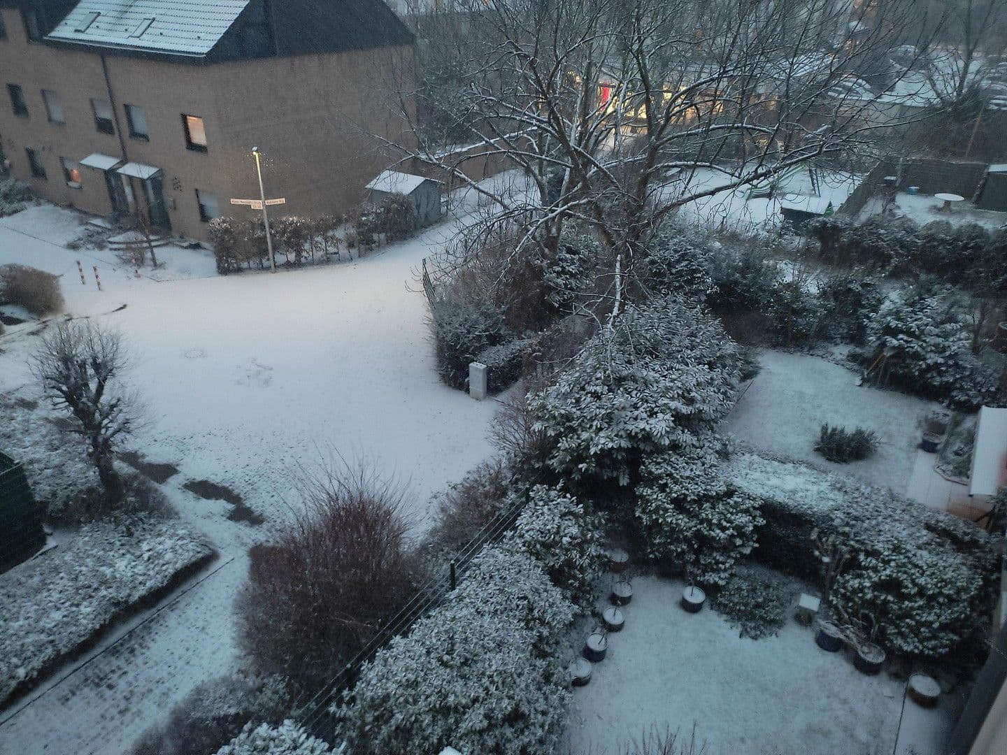 Prenájom bytu 2-izbový 73 m², Salzburger Straße 30, Monheim am Rhein, Severné Porýnie - Westfálsko Prenájom bytu 2-izbový 73 m², Salzburger Straße 30, Monheim am Rhein, Severné Porýnie - Westfálsko