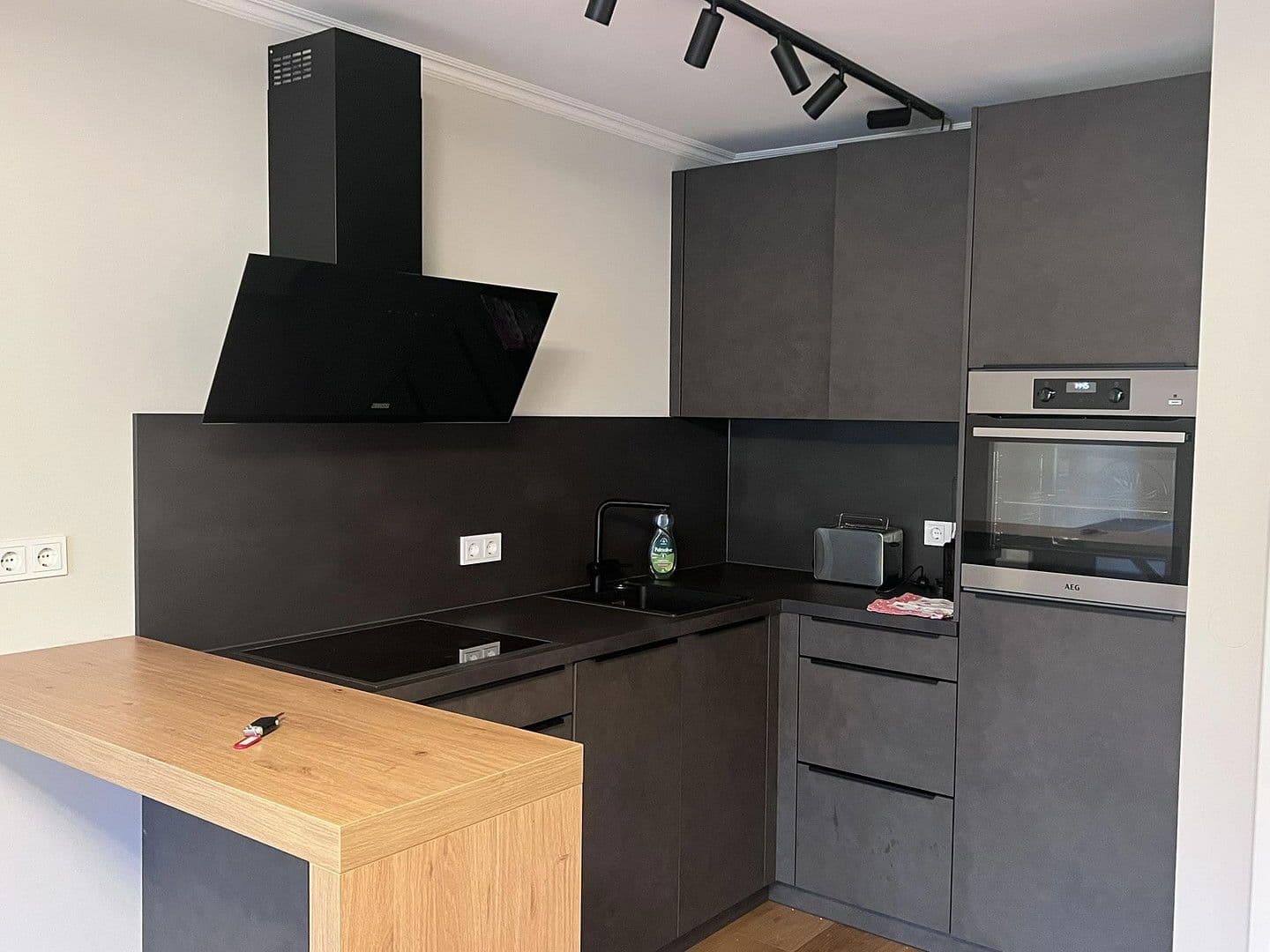 Prenájom bytu 1-izbový 42 m², Schellingstr., München, Bavorsko Prenájom bytu 1-izbový 42 m², Schellingstr., München, Bavorsko