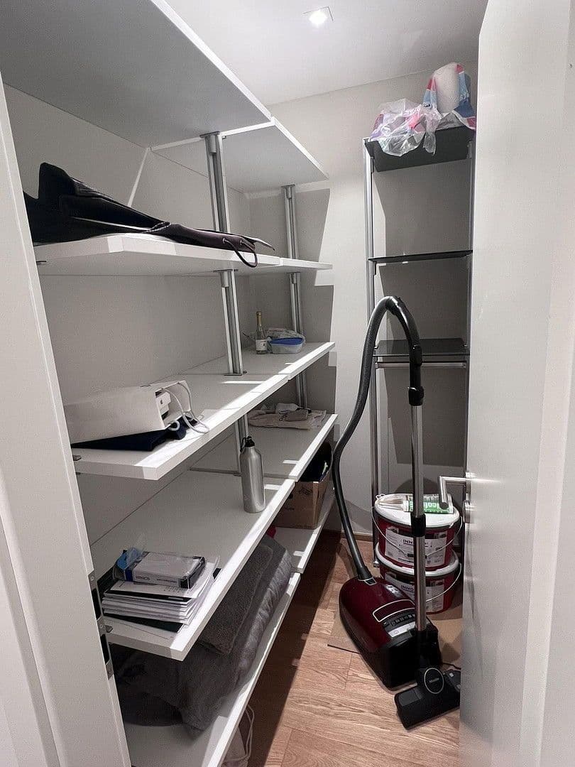 Prenájom bytu 1-izbový 42 m², Schellingstr., München, Bavorsko Prenájom bytu 1-izbový 42 m², Schellingstr., München, Bavorsko