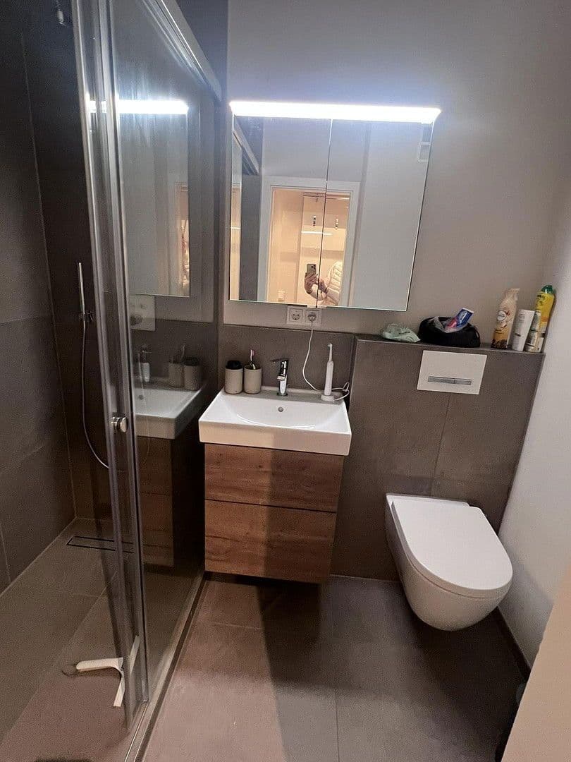 Prenájom bytu 1-izbový 42 m², Schellingstr., München, Bavorsko Prenájom bytu 1-izbový 42 m², Schellingstr., München, Bavorsko