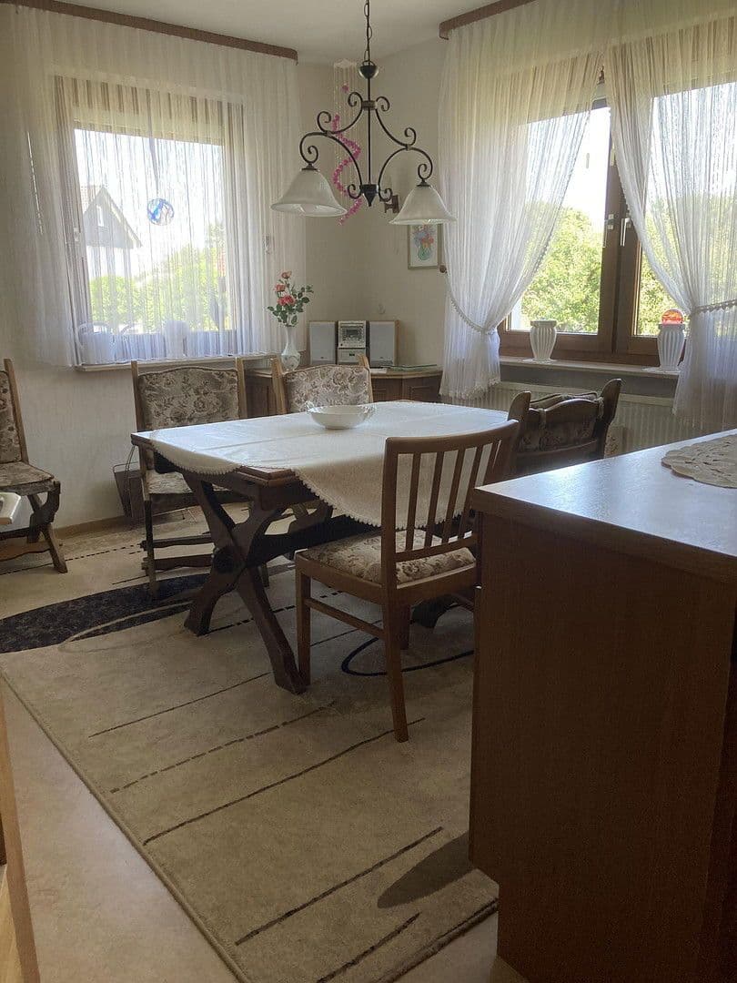 Predaj domu 110 m², pozemek 666 m², Breuna, Hesensko Predaj domu 110 m², pozemek 666 m², Breuna, Hesensko