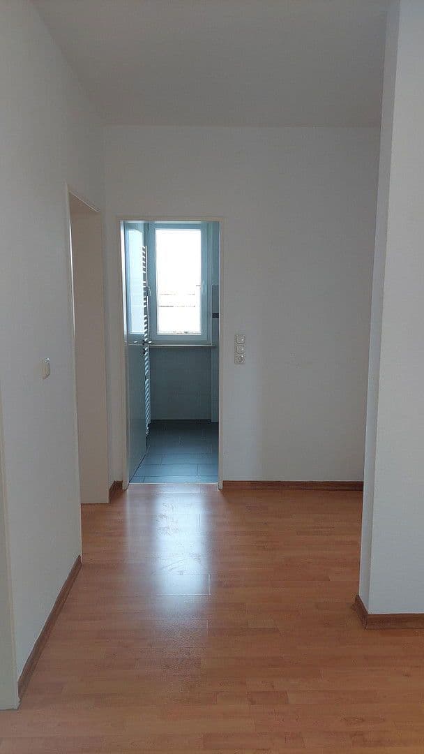 Prenájom bytu 3-izbový 81 m², Waldbüttelbrunn, Bavorsko Prenájom bytu 3-izbový 81 m², Waldbüttelbrunn, Bavorsko