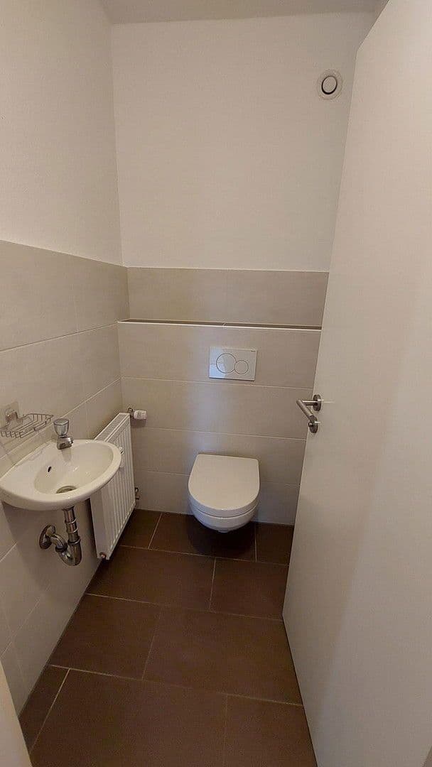 Prenájom bytu 3-izbový 81 m², Waldbüttelbrunn, Bavorsko Prenájom bytu 3-izbový 81 m², Waldbüttelbrunn, Bavorsko