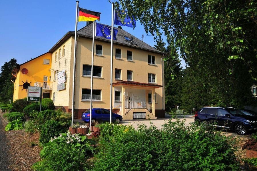 Predaj domu 672 m², pozemek 3.000 m², Pottum, Porýnie-Falcko Predaj domu 672 m², pozemek 3.000 m², Pottum, Porýnie-Falcko