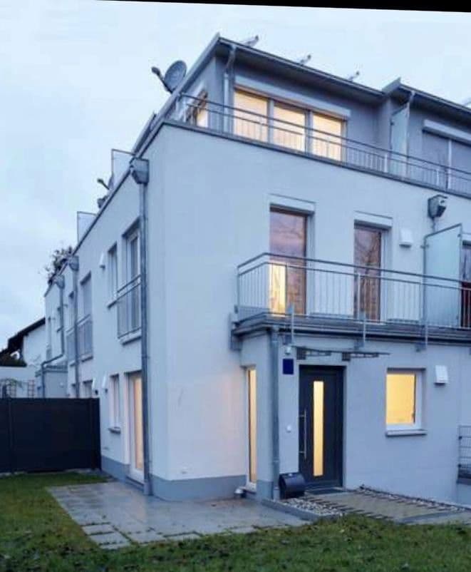 Predaj domu 94 m², pozemek 185 m², München - Waldperlach, Bavorsko Predaj domu 94 m², pozemek 185 m², München - Waldperlach, Bavorsko