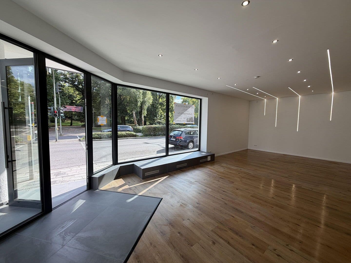 Prenájom nebytového priestoru 190 m², Daniel-Häberelstr-Str.18, Kaiserslautern, Porýnie-Falcko Prenájom nebytového priestoru 190 m², Daniel-Häberelstr-Str.18, Kaiserslautern, Porýnie-Falcko