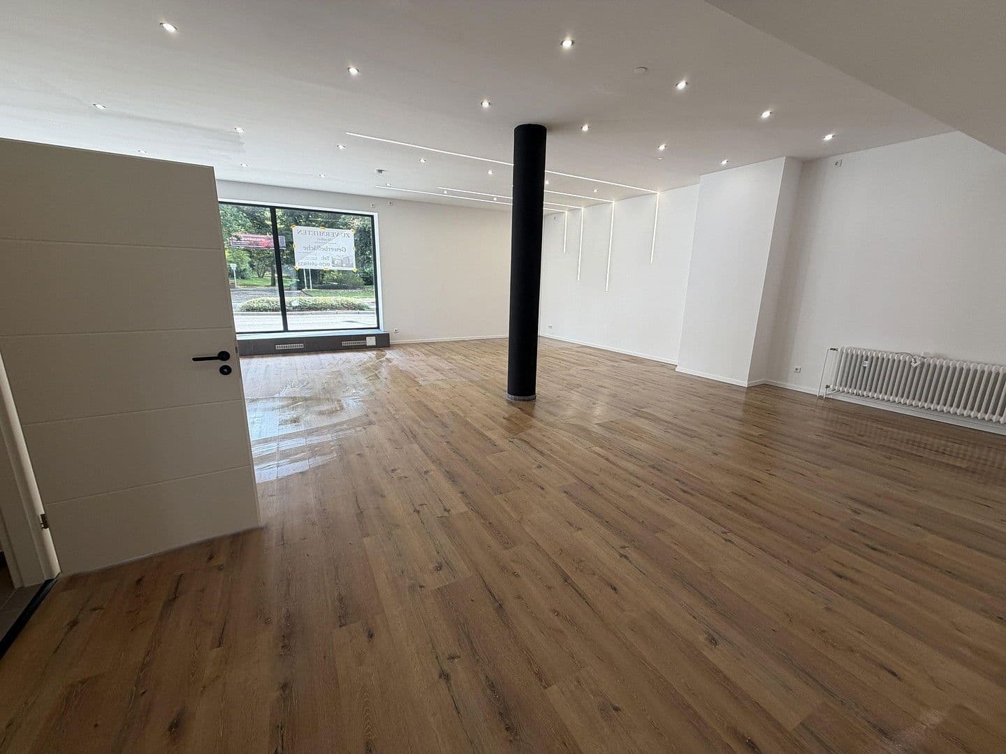 Prenájom nebytového priestoru 190 m², Daniel-Häberelstr-Str.18, Kaiserslautern, Porýnie-Falcko Prenájom nebytového priestoru 190 m², Daniel-Häberelstr-Str.18, Kaiserslautern, Porýnie-Falcko