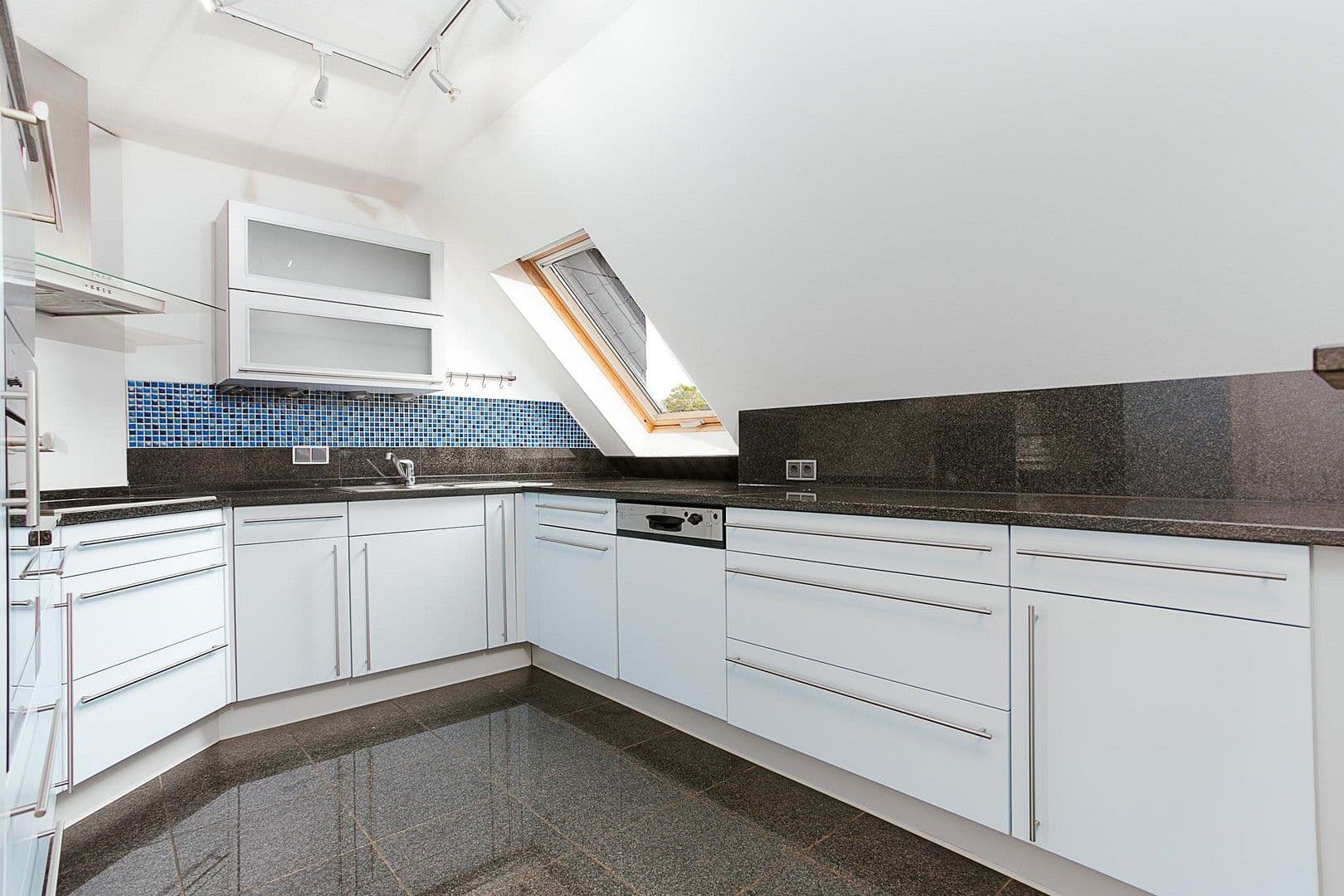 Predaj bytu 4-izbový 130 m², Bergheim, Severné Porýnie - Westfálsko Predaj bytu 4-izbový 130 m², Bergheim, Severné Porýnie - Westfálsko