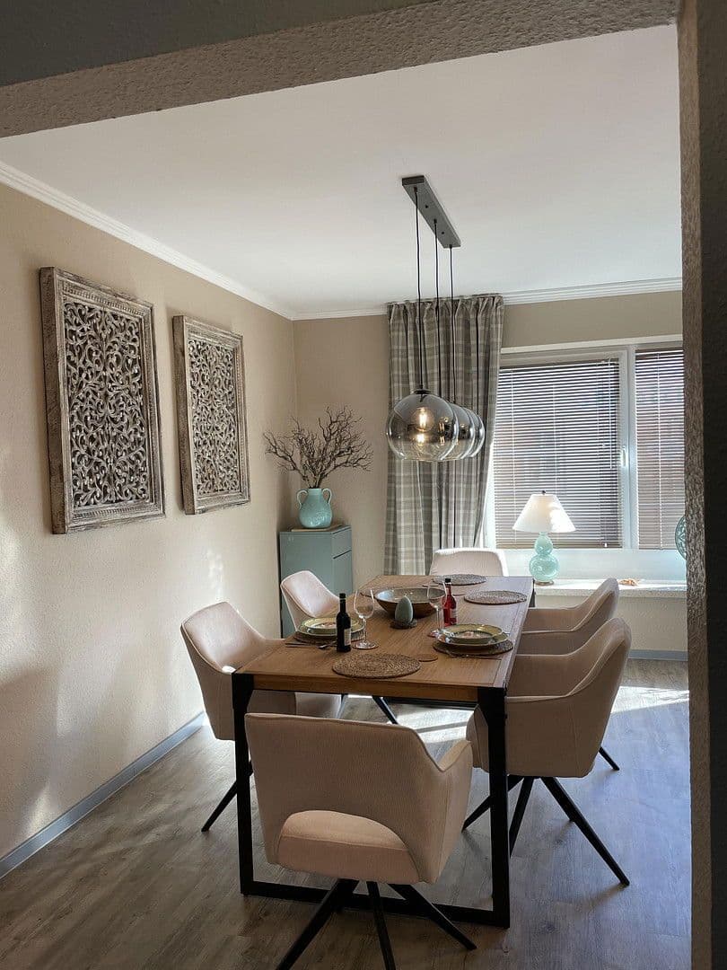 Predaj domu 750 m², pozemek 1.255 m², Hage, Dolné Sasko Predaj domu 750 m², pozemek 1.255 m², Hage, Dolné Sasko