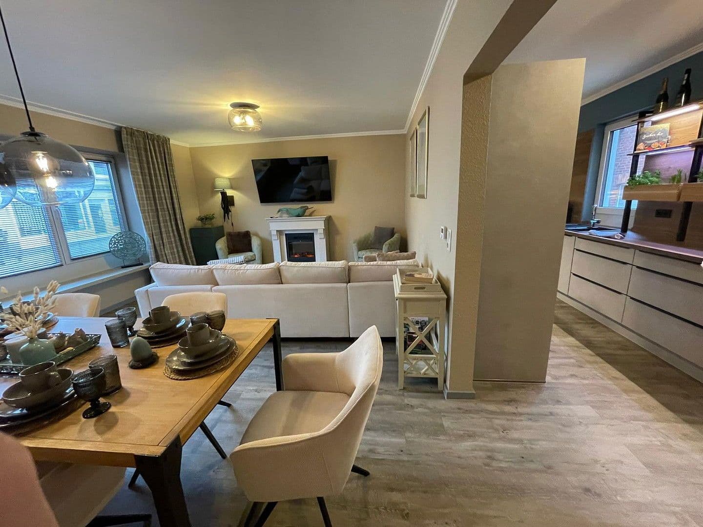 Predaj domu 750 m², pozemek 1.255 m², Hage, Dolné Sasko Predaj domu 750 m², pozemek 1.255 m², Hage, Dolné Sasko