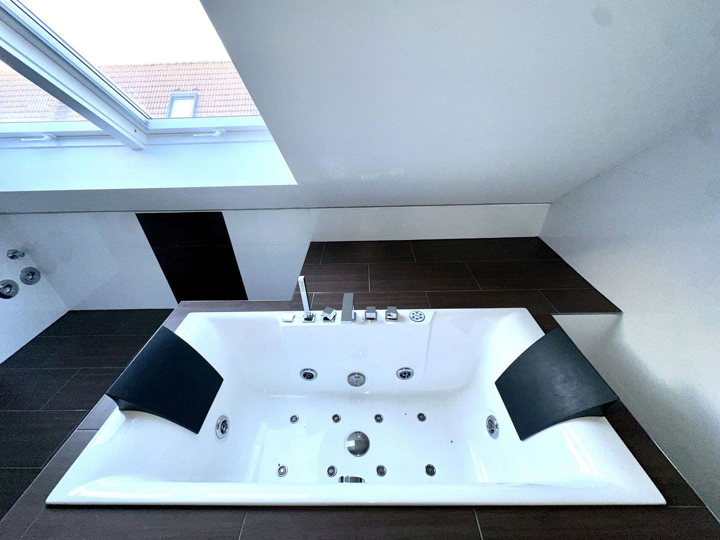 Predaj bytu 4-izbový 117 m², Lorsch, Hesensko Predaj bytu 4-izbový 117 m², Lorsch, Hesensko