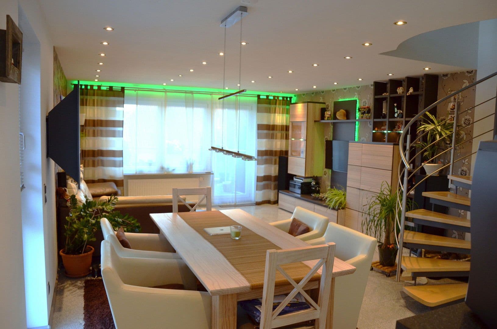 Predaj bytu 4-izbový 117 m², Lorsch, Hesensko Predaj bytu 4-izbový 117 m², Lorsch, Hesensko