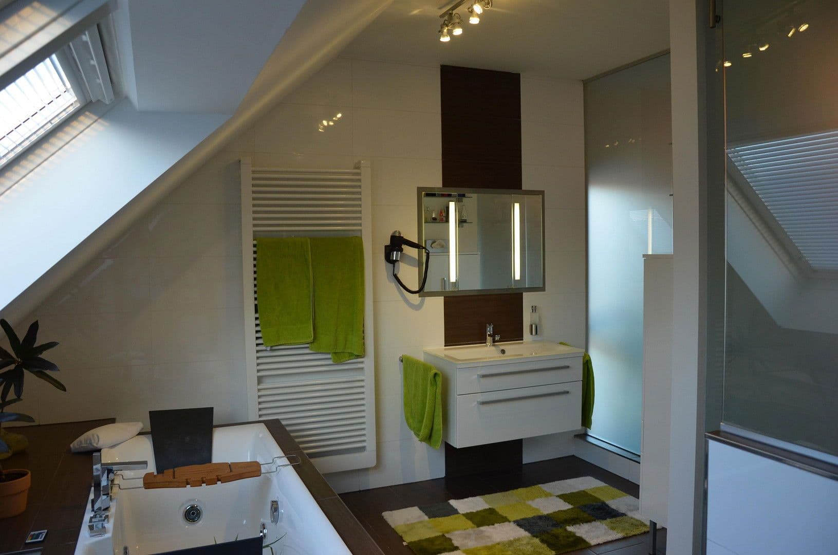 Predaj bytu 4-izbový 117 m², Lorsch, Hesensko Predaj bytu 4-izbový 117 m², Lorsch, Hesensko