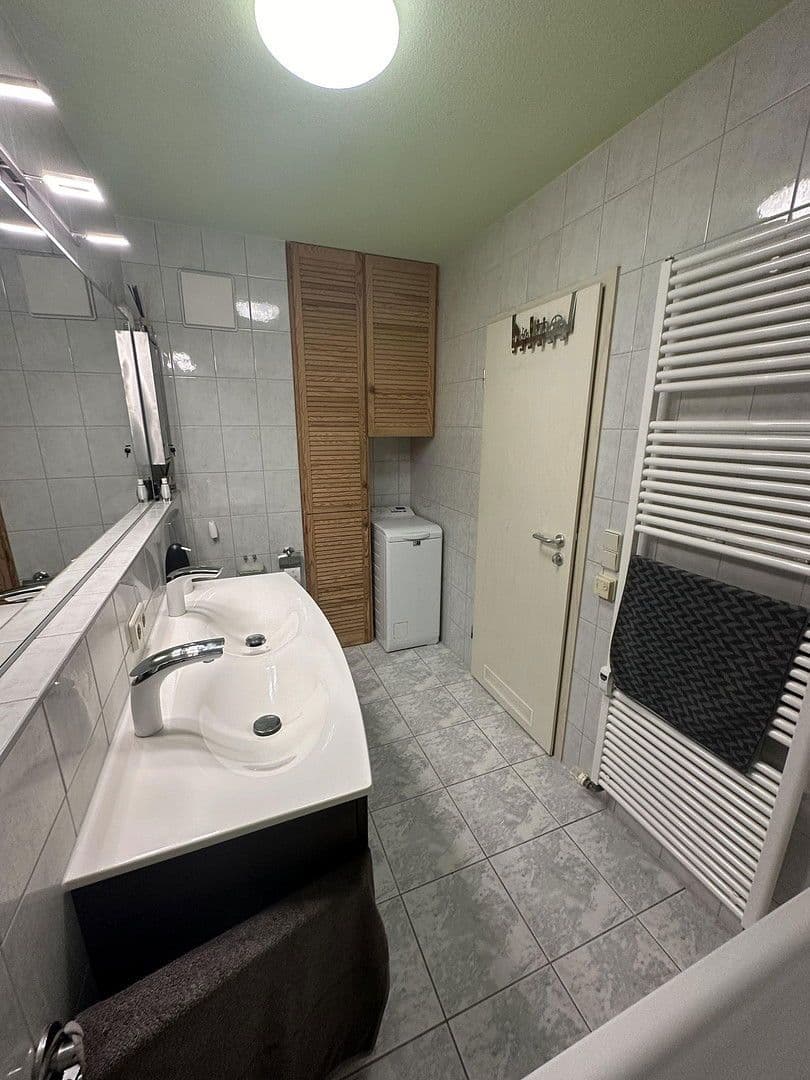 Predaj bytu 4-izbový 120 m², Chemnitz, Sasko Predaj bytu 4-izbový 120 m², Chemnitz, Sasko