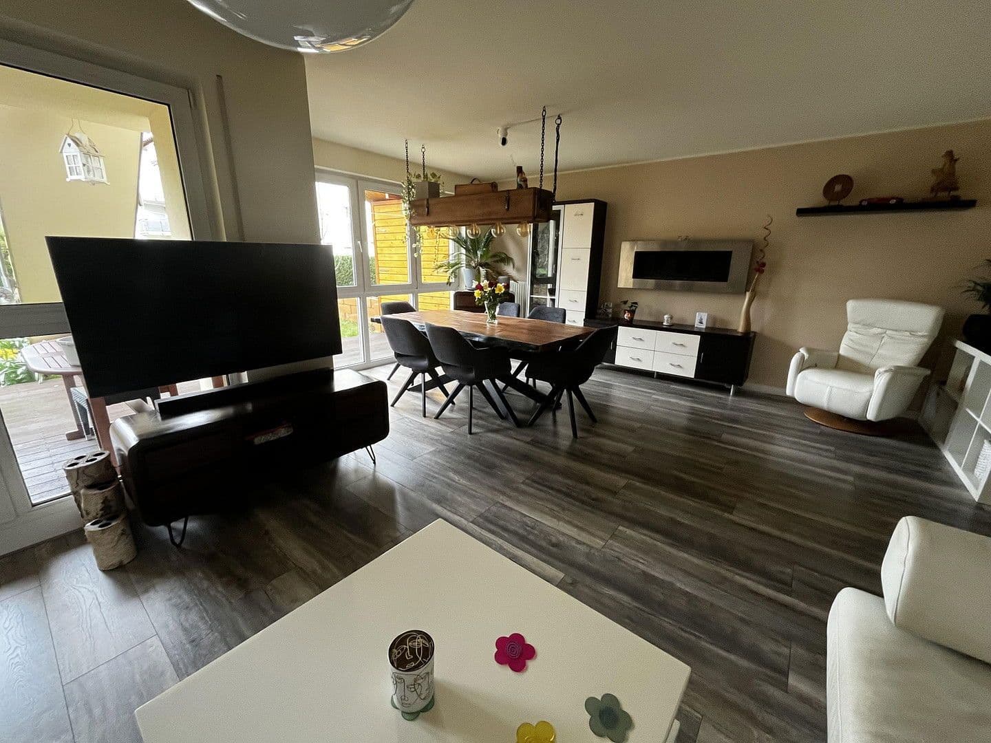 Predaj bytu 4-izbový 120 m², Chemnitz, Sasko Predaj bytu 4-izbový 120 m², Chemnitz, Sasko