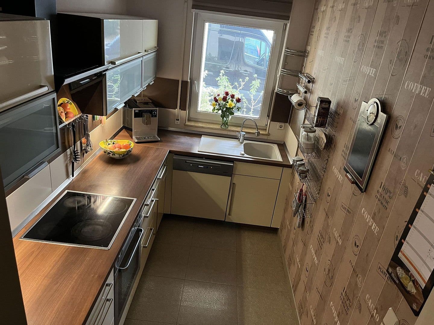 Predaj bytu 4-izbový 120 m², Chemnitz, Sasko Predaj bytu 4-izbový 120 m², Chemnitz, Sasko