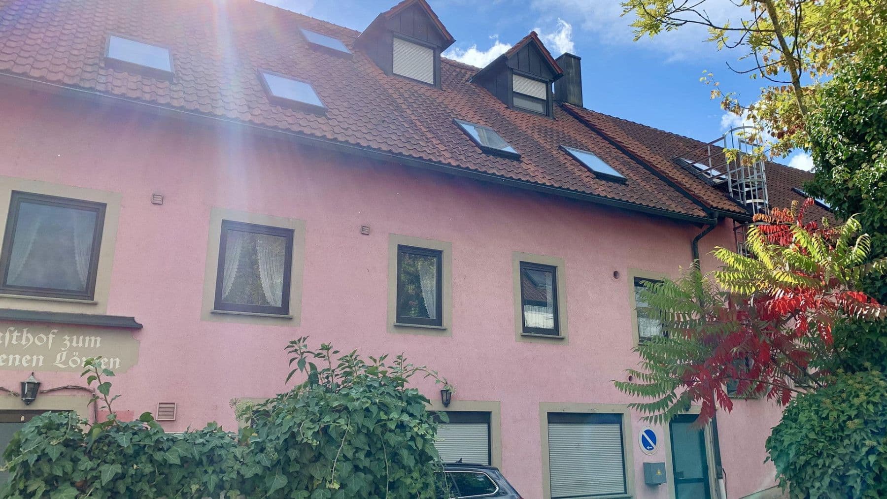 Prenájom nebytového priestoru 2.500 m², Würzburger Str. 19, Bergtheim, Bavorsko Prenájom nebytového priestoru 2.500 m², Würzburger Str. 19, Bergtheim, Bavorsko