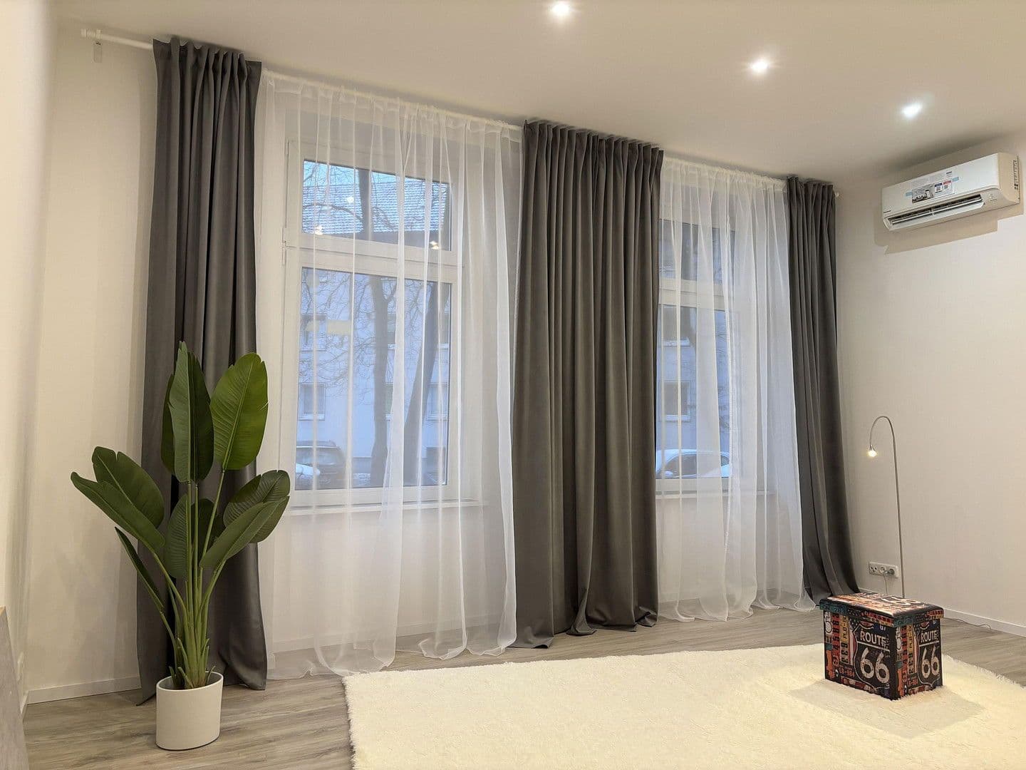 Prenájom bytu 3-izbový 70 m², Röhrenstraße 1, Düsseldorf, Severné Porýnie - Westfálsko Prenájom bytu 3-izbový 70 m², Röhrenstraße 1, Düsseldorf, Severné Porýnie - Westfálsko