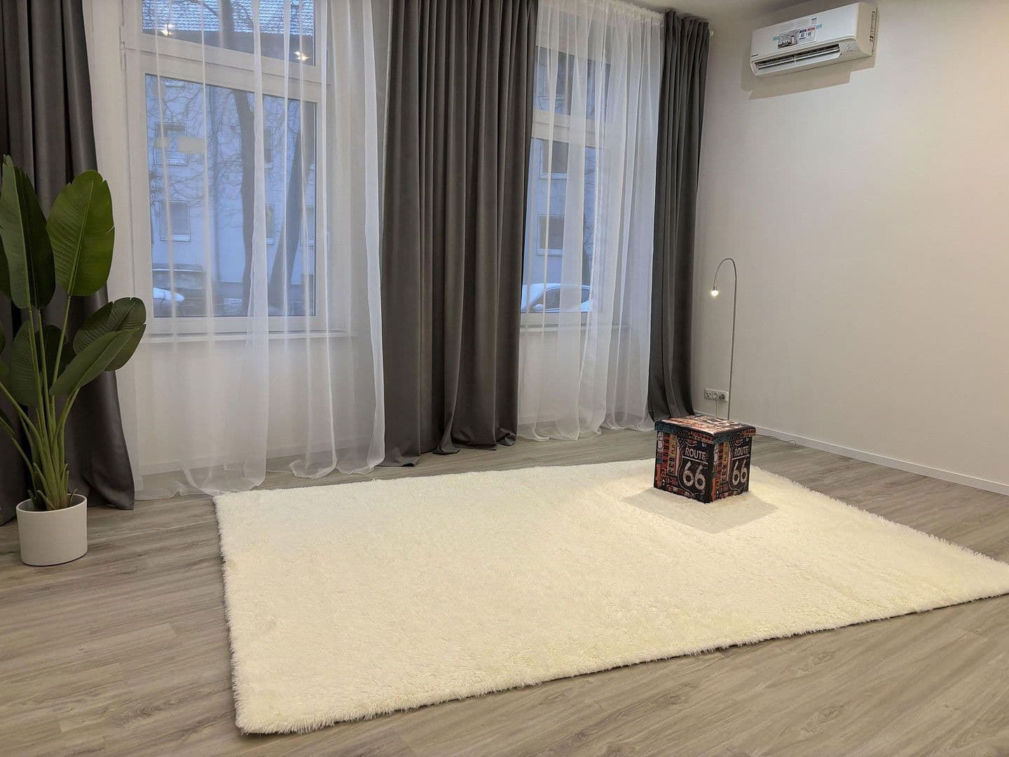 Prenájom bytu 3-izbový 70 m², Röhrenstraße 1, Düsseldorf, Severné Porýnie - Westfálsko Prenájom bytu 3-izbový 70 m², Röhrenstraße 1, Düsseldorf, Severné Porýnie - Westfálsko