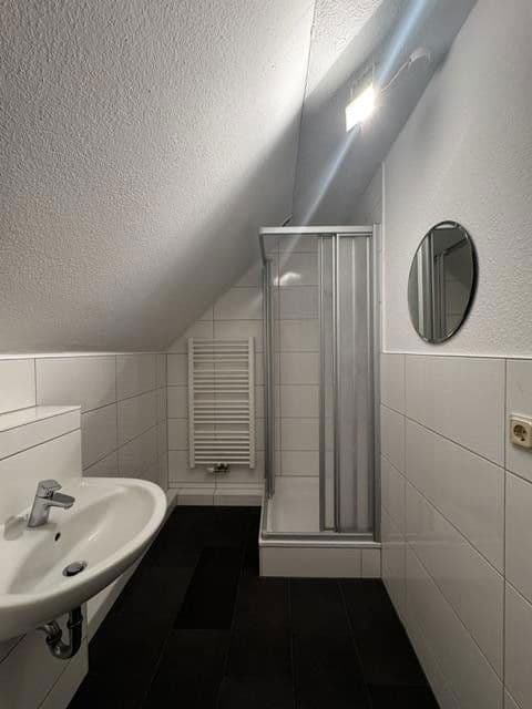 Prenájom bytu 1-izbový 21 m², Frankfurt, Hesensko Prenájom bytu 1-izbový 21 m², Frankfurt, Hesensko