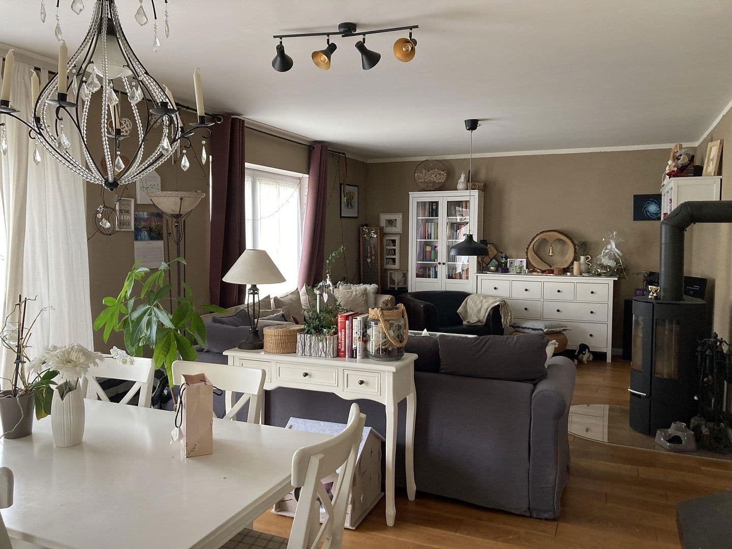 Predaj domu 130 m², pozemek 608 m², Hebertsfelden, Bavorsko Predaj domu 130 m², pozemek 608 m², Hebertsfelden, Bavorsko