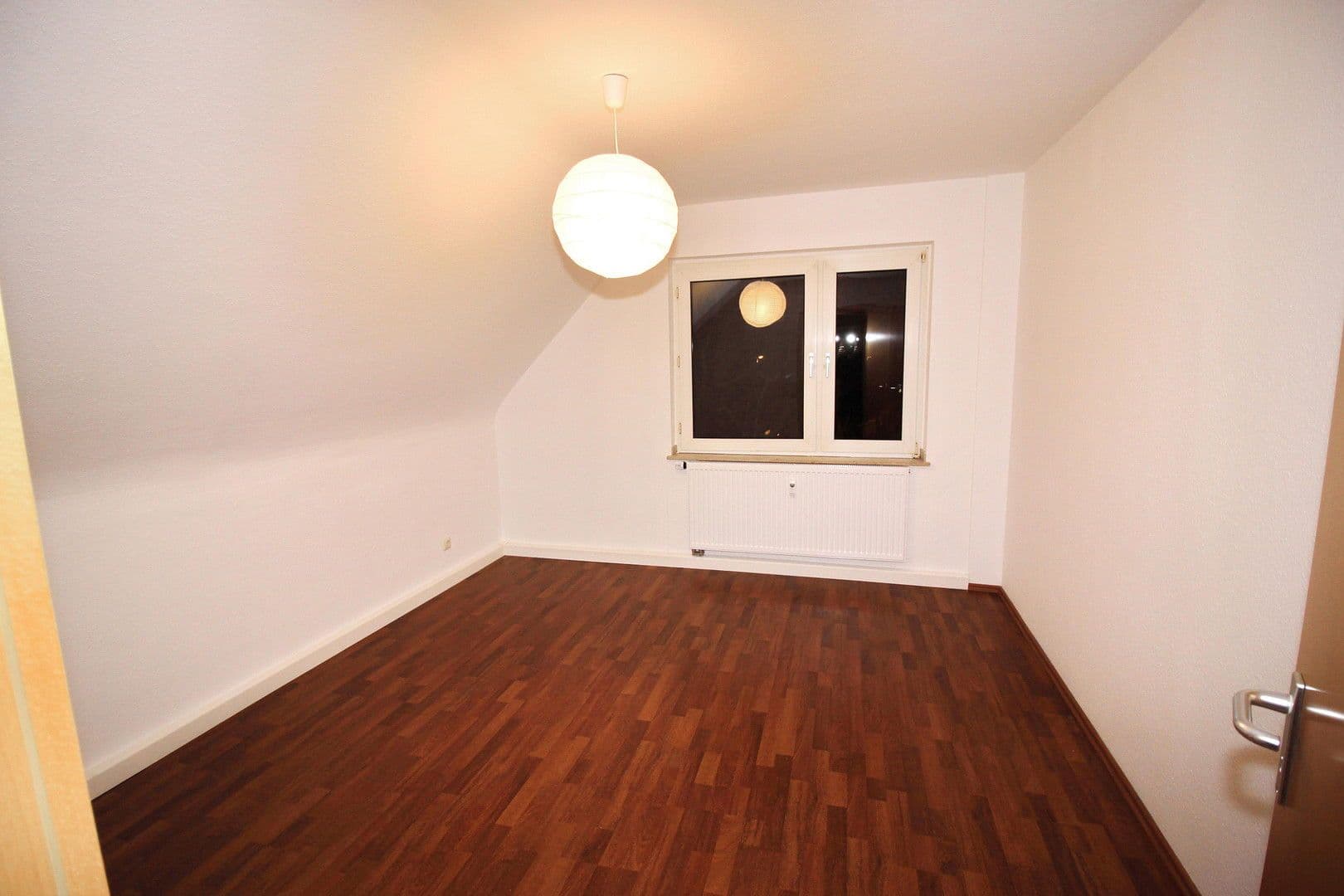 Prenájom bytu 3-izbový 57 m², Anne-Frank-Straße 2a, Mülheim an der Ruhr, Severné Porýnie - Westfálsko Prenájom bytu 3-izbový 57 m², Anne-Frank-Straße 2a, Mülheim an der Ruhr, Severné Porýnie - Westfálsko