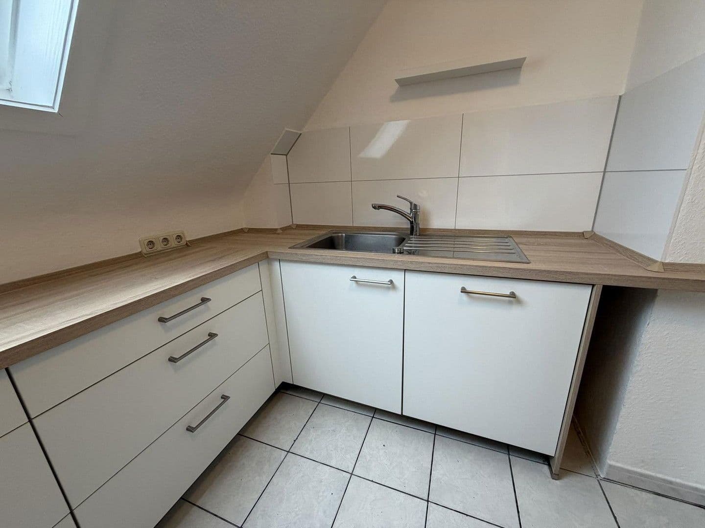 Prenájom bytu 3-izbový 57 m², Anne-Frank-Straße 2a, Mülheim an der Ruhr, Severné Porýnie - Westfálsko Prenájom bytu 3-izbový 57 m², Anne-Frank-Straße 2a, Mülheim an der Ruhr, Severné Porýnie - Westfálsko