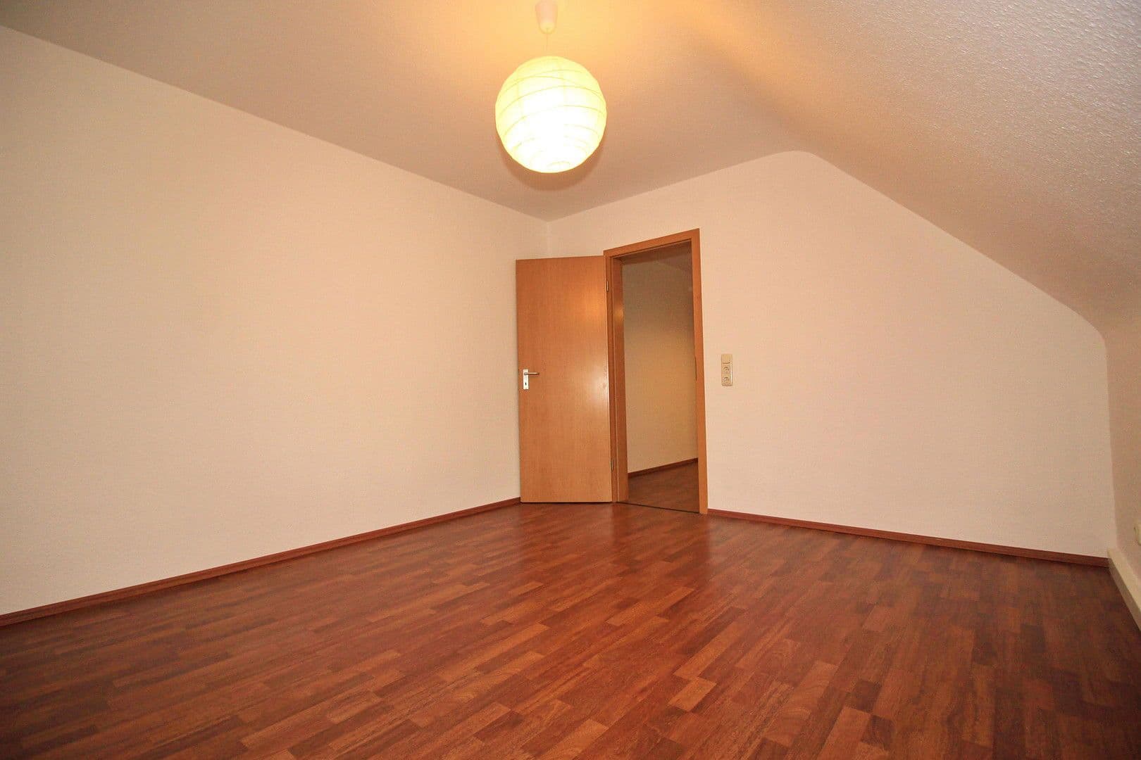 Prenájom bytu 3-izbový 57 m², Anne-Frank-Straße 2a, Mülheim an der Ruhr, Severné Porýnie - Westfálsko Prenájom bytu 3-izbový 57 m², Anne-Frank-Straße 2a, Mülheim an der Ruhr, Severné Porýnie - Westfálsko