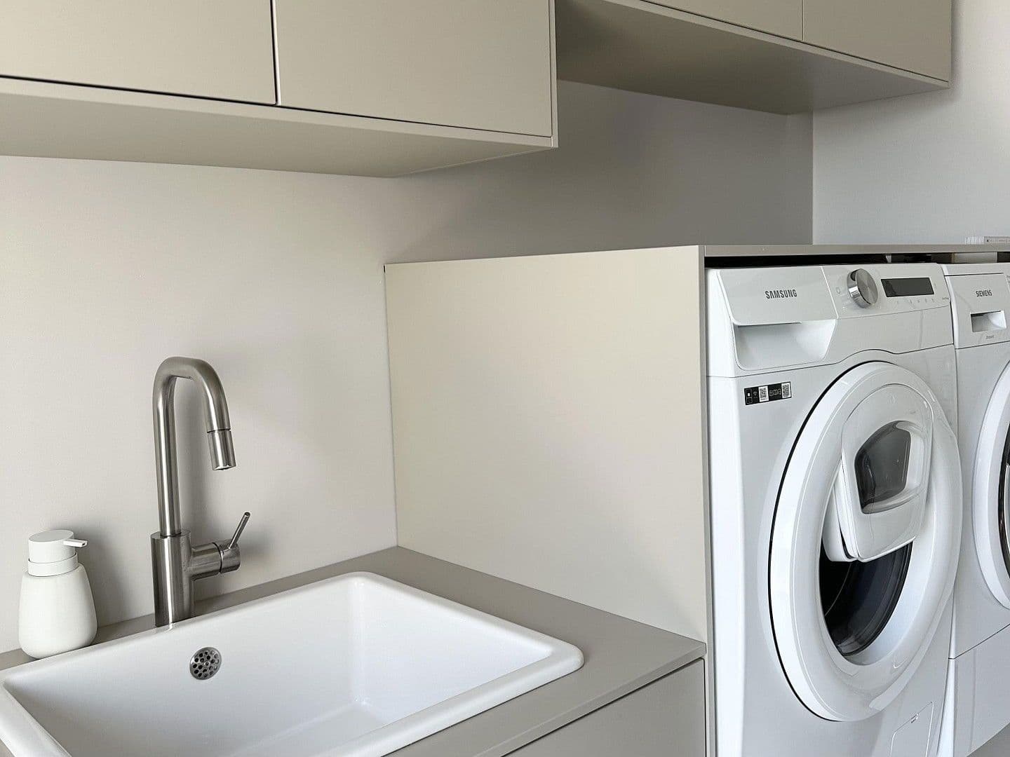 Predaj domu 163 m², pozemek 500 m², Weinolsheim, Porýnie-Falcko Predaj domu 163 m², pozemek 500 m², Weinolsheim, Porýnie-Falcko