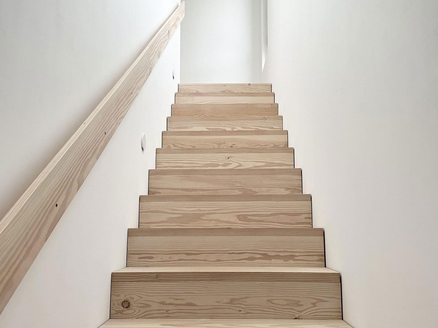 Predaj domu 163 m², pozemek 500 m², Weinolsheim, Porýnie-Falcko Predaj domu 163 m², pozemek 500 m², Weinolsheim, Porýnie-Falcko