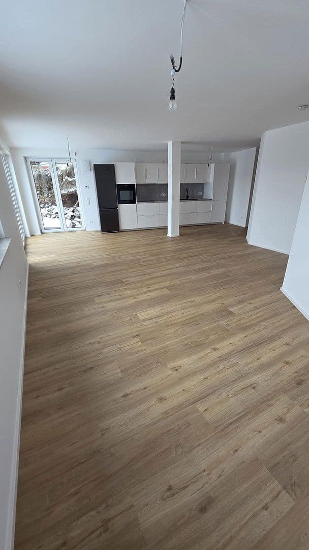 Prenájom bytu 3-izbový 80 m², Schillerstraße 35, Waldenbuch, Bádensko-Wurttembersko Prenájom bytu 3-izbový 80 m², Schillerstraße 35, Waldenbuch, Bádensko-Wurttembersko