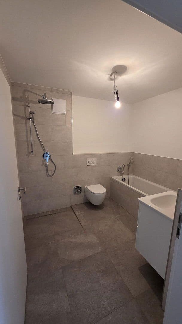 Prenájom bytu 3-izbový 80 m², Schillerstraße 35, Waldenbuch, Bádensko-Wurttembersko Prenájom bytu 3-izbový 80 m², Schillerstraße 35, Waldenbuch, Bádensko-Wurttembersko