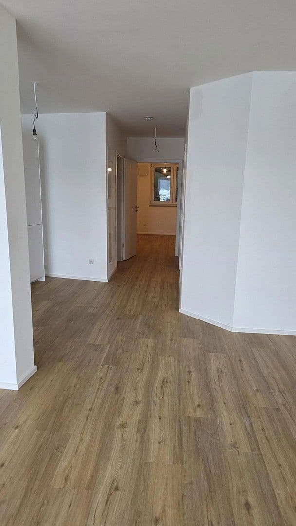 Prenájom bytu 3-izbový 80 m², Schillerstraße 35, Waldenbuch, Bádensko-Wurttembersko Prenájom bytu 3-izbový 80 m², Schillerstraße 35, Waldenbuch, Bádensko-Wurttembersko