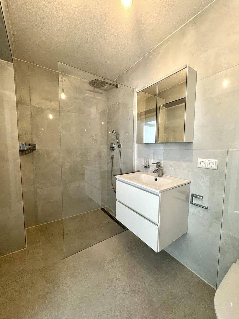 Prenájom bytu 2-izbový 58 m², Wasenstraße 31, Stuttgat, Bádensko-Wurttembersko Prenájom bytu 2-izbový 58 m², Wasenstraße 31, Stuttgat, Bádensko-Wurttembersko