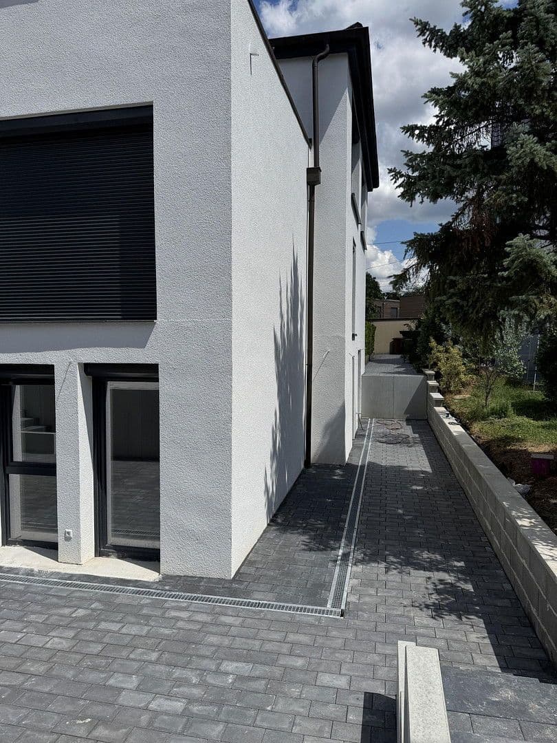 Prenájom bytu 2-izbový 58 m², Wasenstraße 31, Stuttgat, Bádensko-Wurttembersko Prenájom bytu 2-izbový 58 m², Wasenstraße 31, Stuttgat, Bádensko-Wurttembersko