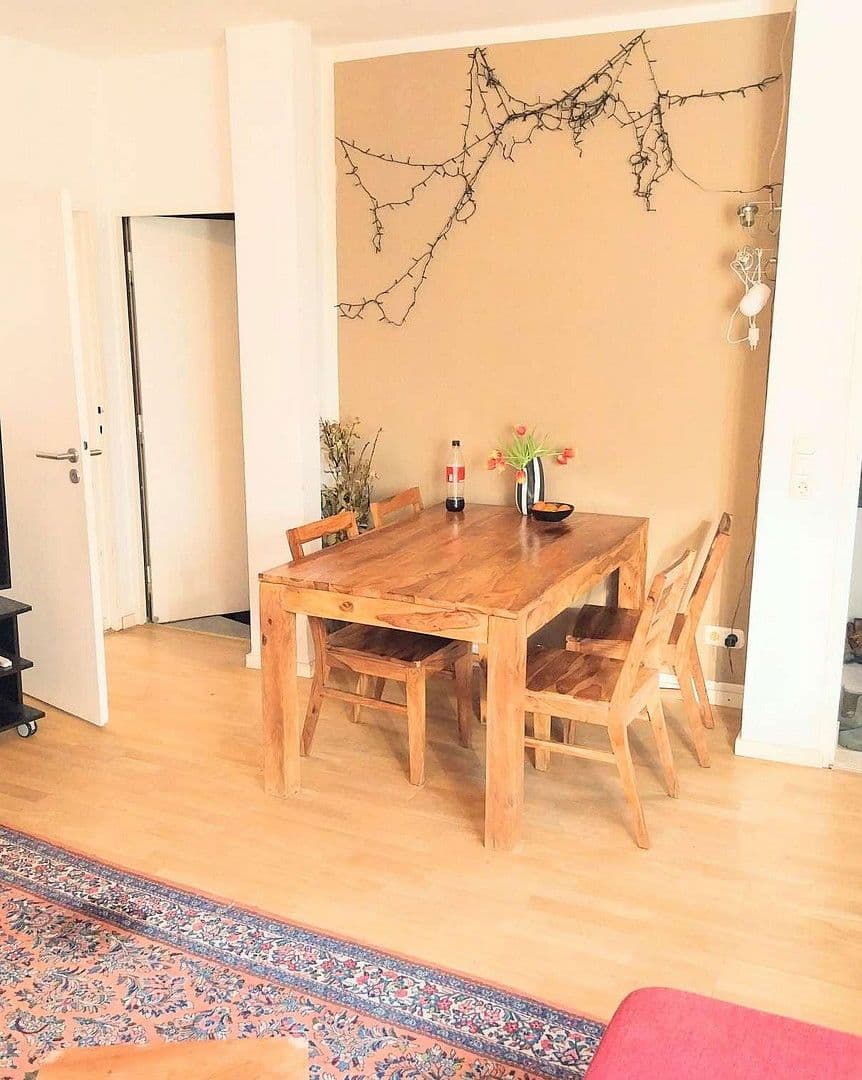 Predaj domu 76 m², pozemek 203 m², Frankfurt, Hesensko Predaj domu 76 m², pozemek 203 m², Frankfurt, Hesensko