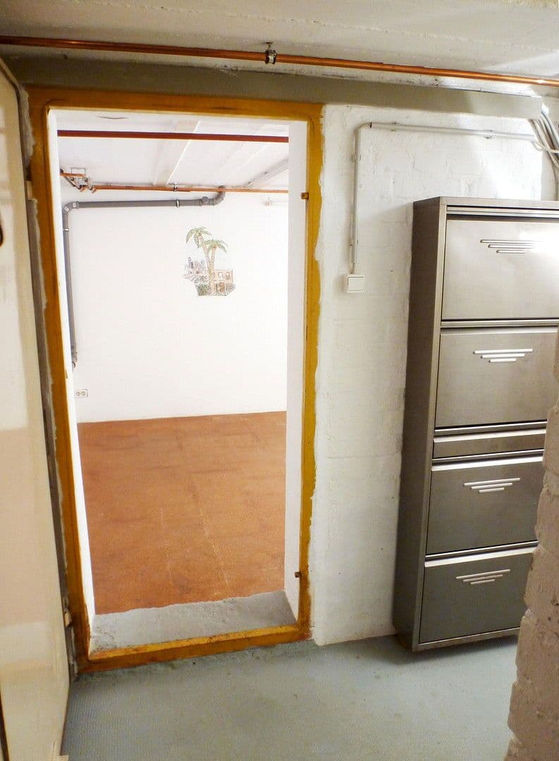 Predaj domu 100 m², pozemek 202 m², Arnstädter Weg 20, Frankfurt, Hesensko Predaj domu 100 m², pozemek 202 m², Arnstädter Weg 20, Frankfurt, Hesensko