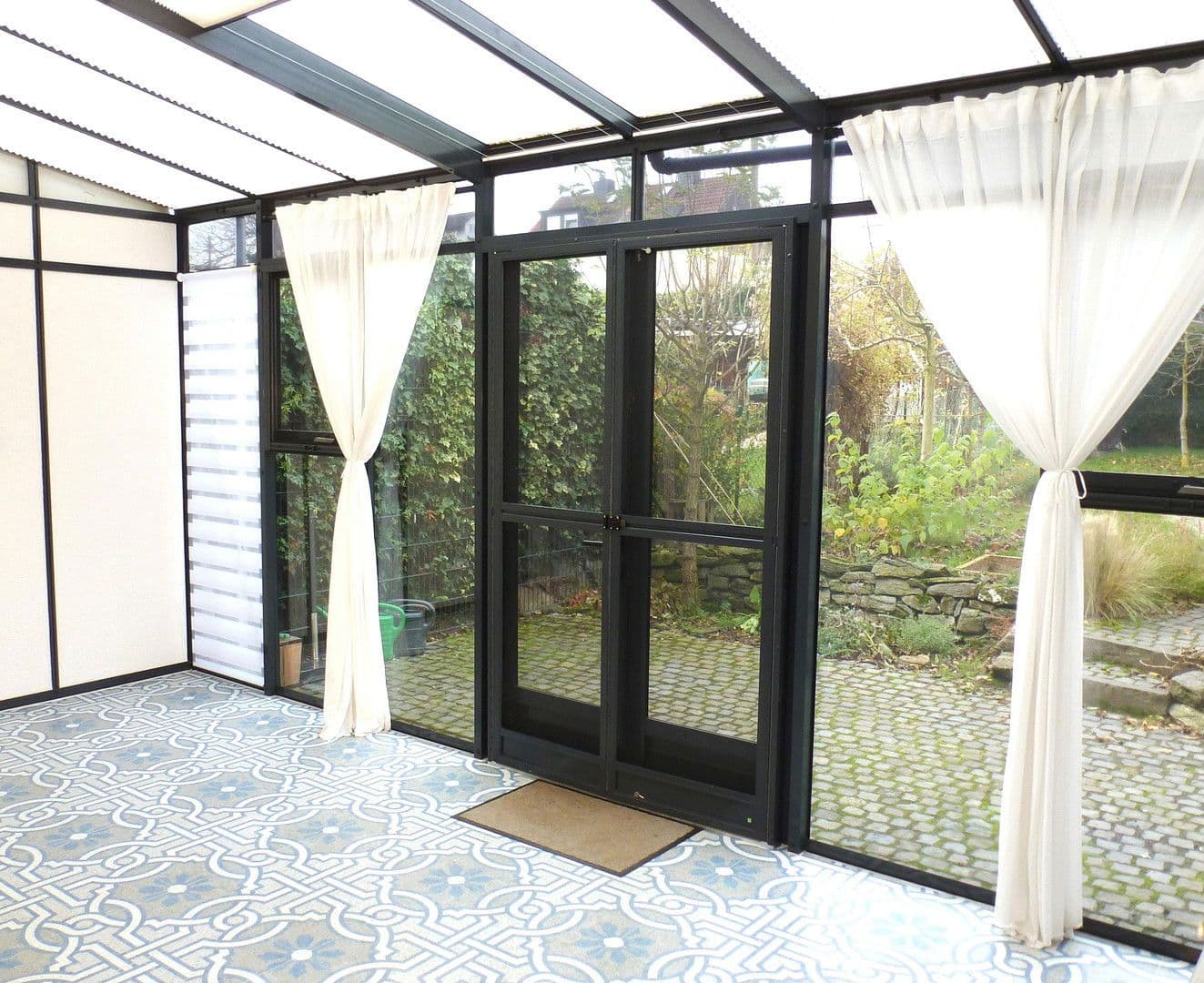 Predaj domu 100 m², pozemek 202 m², Arnstädter Weg 20, Frankfurt, Hesensko Predaj domu 100 m², pozemek 202 m², Arnstädter Weg 20, Frankfurt, Hesensko