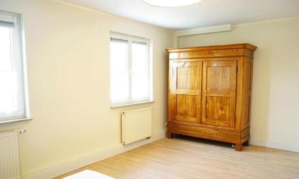 Predaj domu 100 m², pozemek 202 m², Arnstädter Weg 20, Frankfurt, Hesensko Predaj domu 100 m², pozemek 202 m², Arnstädter Weg 20, Frankfurt, Hesensko