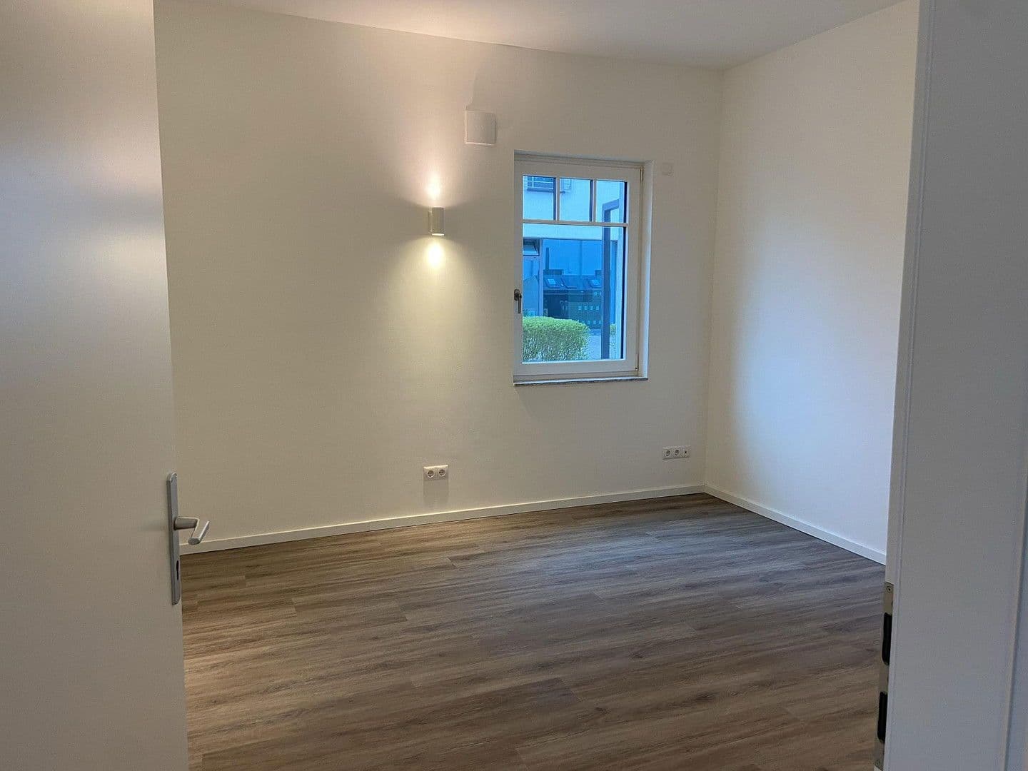 Prenájom kancelárie 23 m², Strandstraße 136, Timmendorfer Strand, Šlezvicko-Holštajnsko Prenájom kancelárie 23 m², Strandstraße 136, Timmendorfer Strand, Šlezvicko-Holštajnsko
