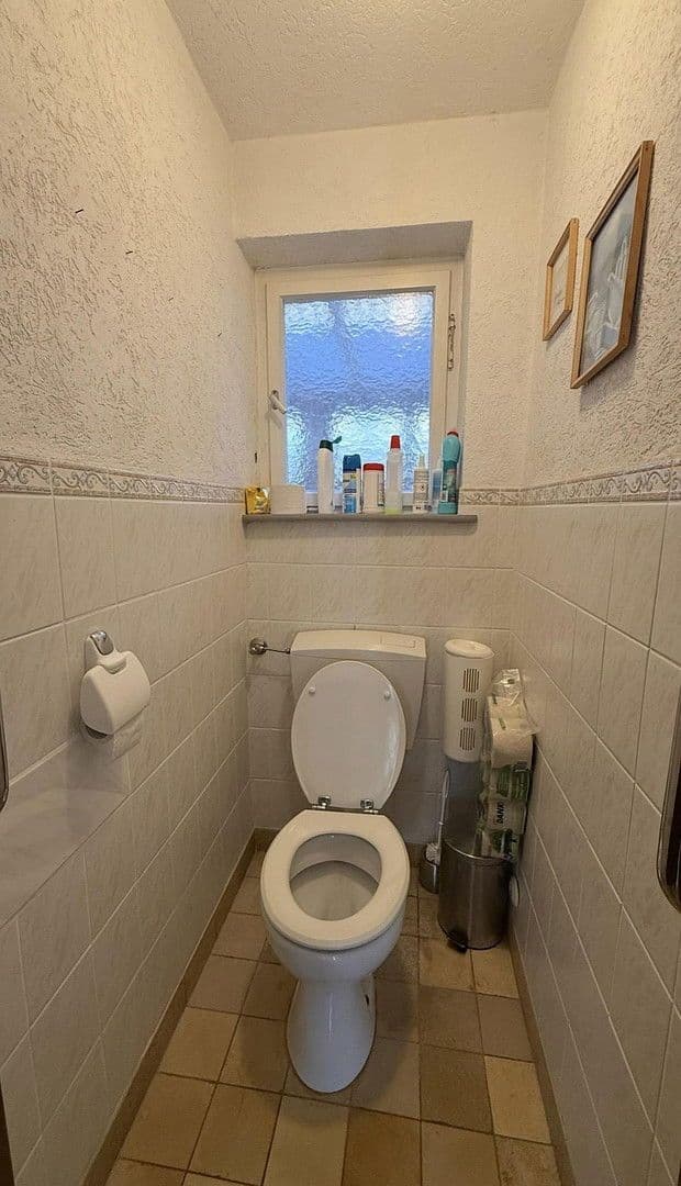 Predaj domu 200 m², pozemek 499 m², Rossentalstraße 122, Albstadt, Bádensko-Wurttembersko Predaj domu 200 m², pozemek 499 m², Rossentalstraße 122, Albstadt, Bádensko-Wurttembersko