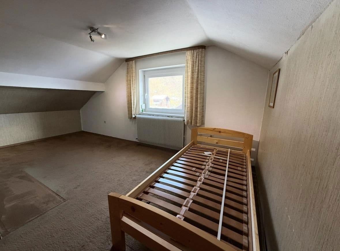 Predaj domu 200 m², pozemek 499 m², Rossentalstraße 122, Albstadt, Bádensko-Wurttembersko Predaj domu 200 m², pozemek 499 m², Rossentalstraße 122, Albstadt, Bádensko-Wurttembersko