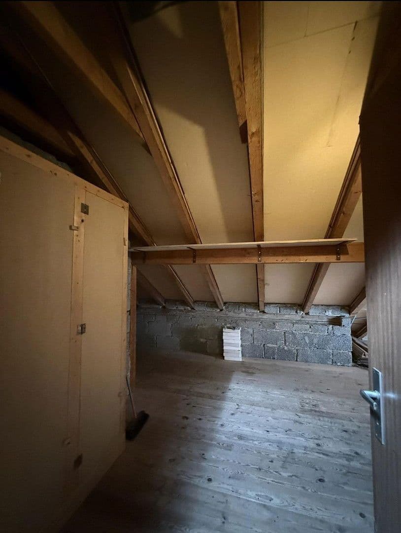 Predaj domu 200 m², pozemek 499 m², Rossentalstraße 122, Albstadt, Bádensko-Wurttembersko Predaj domu 200 m², pozemek 499 m², Rossentalstraße 122, Albstadt, Bádensko-Wurttembersko