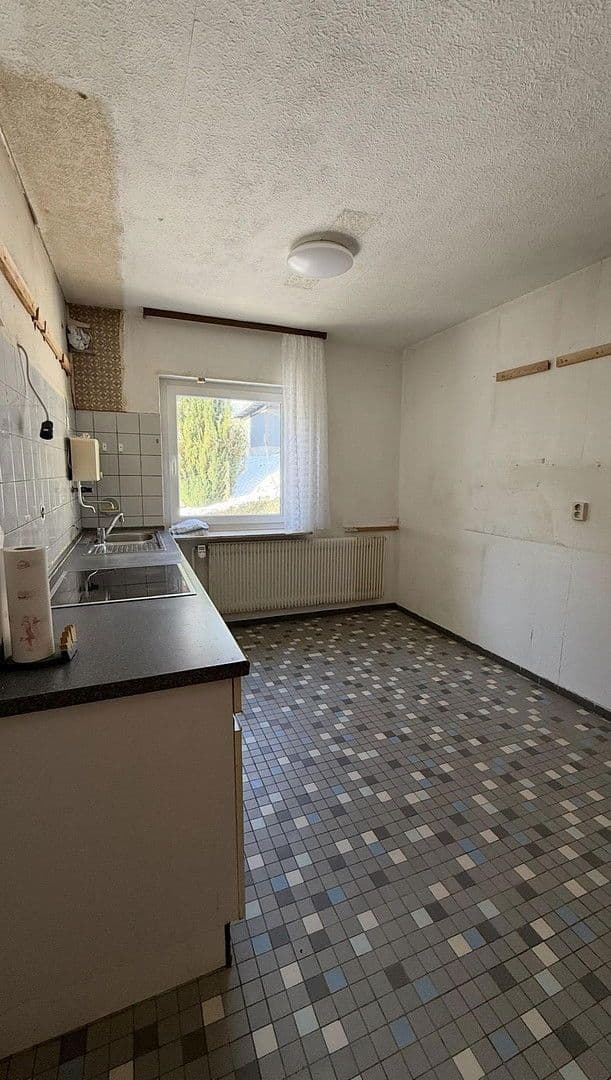 Predaj domu 200 m², pozemek 499 m², Rossentalstraße 122, Albstadt, Bádensko-Wurttembersko Predaj domu 200 m², pozemek 499 m², Rossentalstraße 122, Albstadt, Bádensko-Wurttembersko