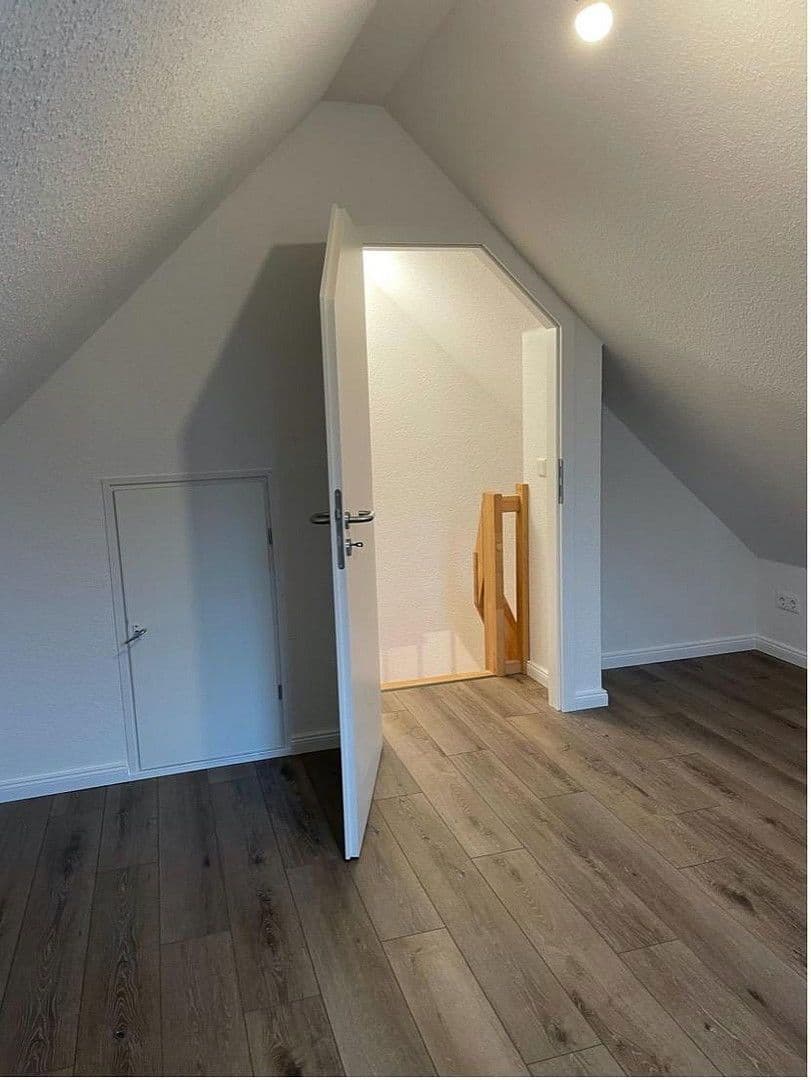 Predaj domu 128 m², pozemek 460 m², Ahrensburg, Šlezvicko-Holštajnsko Predaj domu 128 m², pozemek 460 m², Ahrensburg, Šlezvicko-Holštajnsko