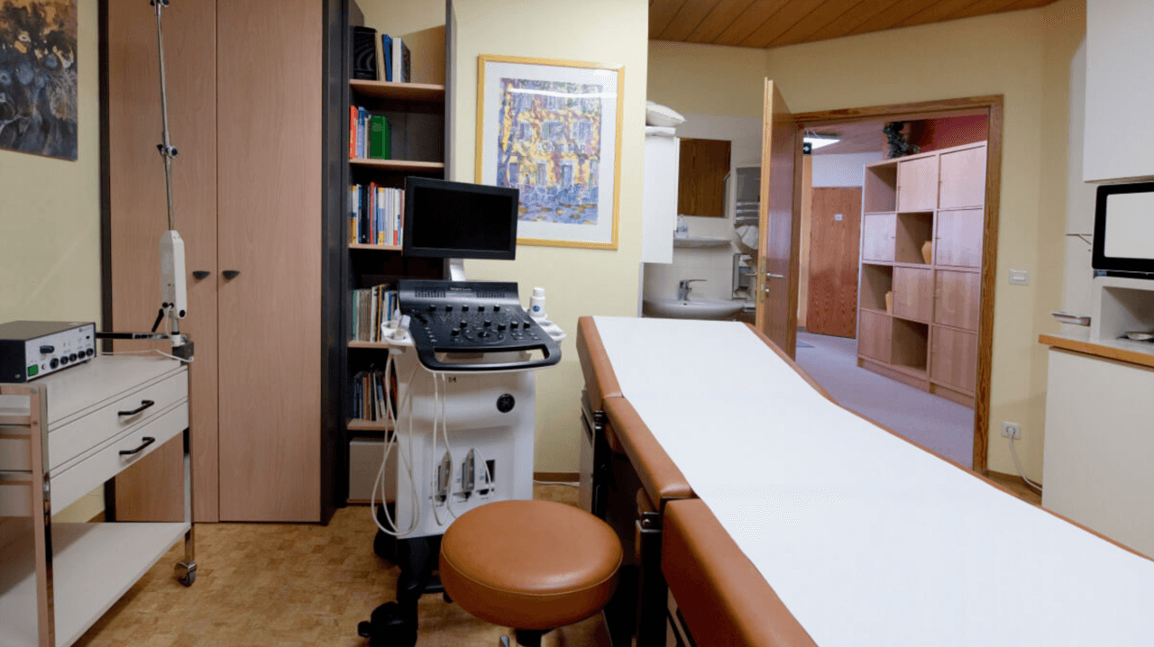 Predaj domu 738 m², pozemek 465 m², Bad Griesbach i.Rottal, Bavorsko Predaj domu 738 m², pozemek 465 m², Bad Griesbach i.Rottal, Bavorsko