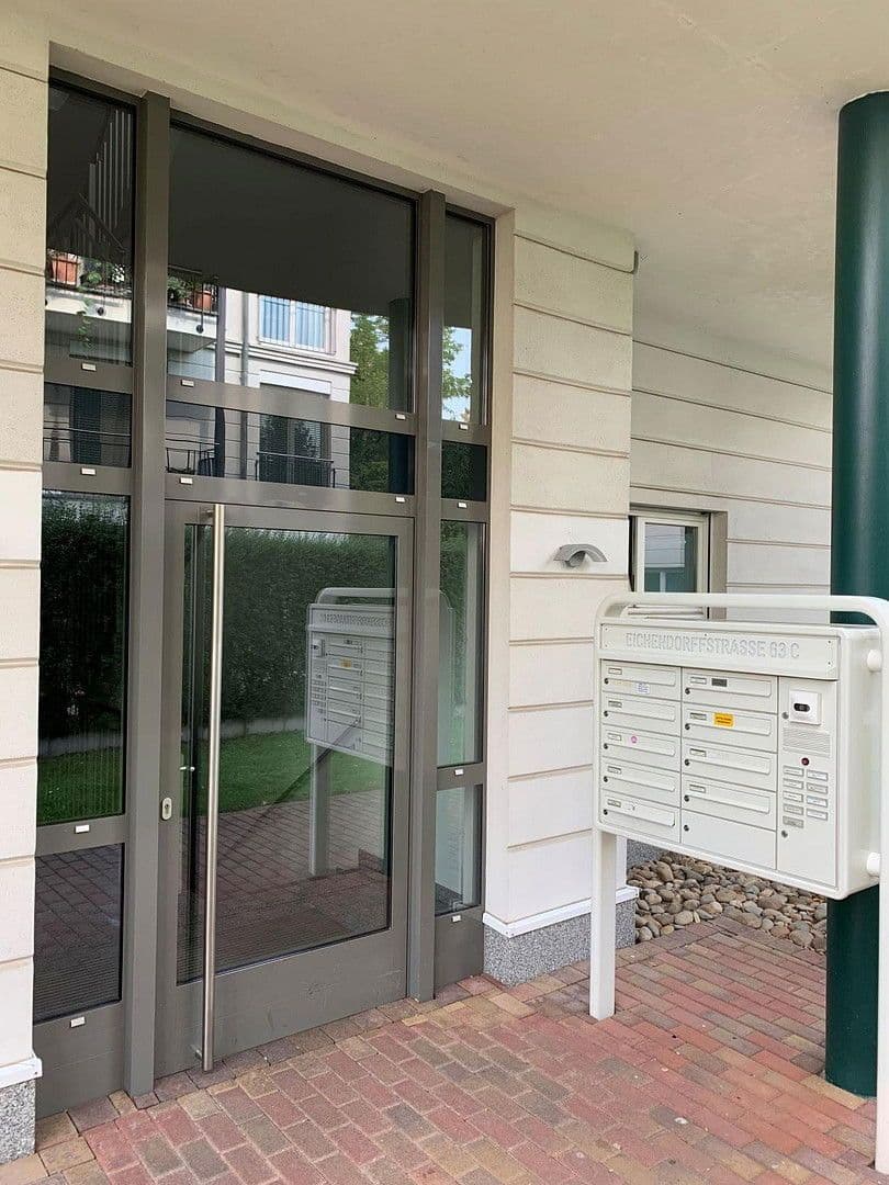 Prenájom bytu 3-izbový 97 m², Eichendorffstraße 63c, Frankfurt am Main, Hesensko Prenájom bytu 3-izbový 97 m², Eichendorffstraße 63c, Frankfurt am Main, Hesensko